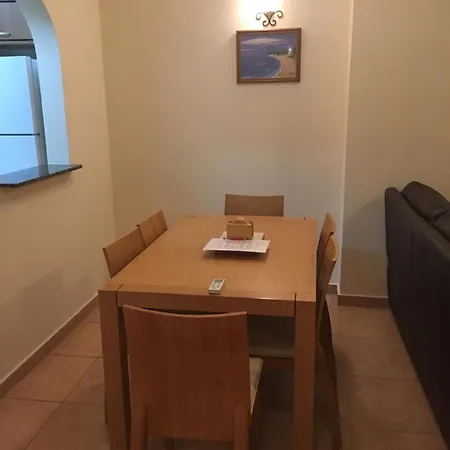 Exclusive Luxury 2 Bedroom Townhouse, Fully Air Conditioned With Large Pool * Paphos