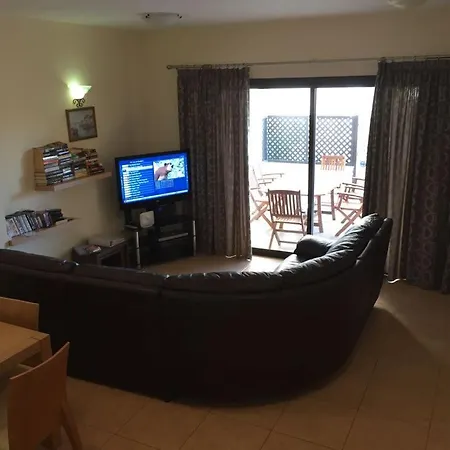 Exclusive Luxury 2 Bedroom Townhouse, Fully Air Conditioned With Large Pool *