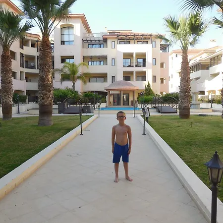 Vakantiehuis Exclusive Luxury 2 Bedroom Townhouse, Fully Air Conditioned With Large Pool